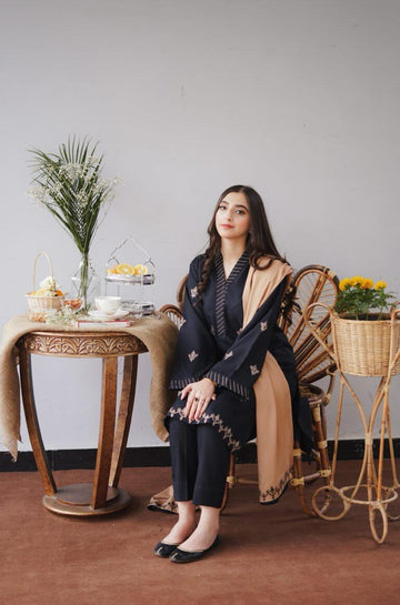 Winter Collection – Embroidery 3 Piece Dhanak